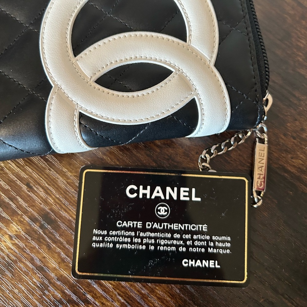 Authentic Chanel Black Calfskin Cambon Long Zip Wallet w Authenticity card - Picture 9 of 11